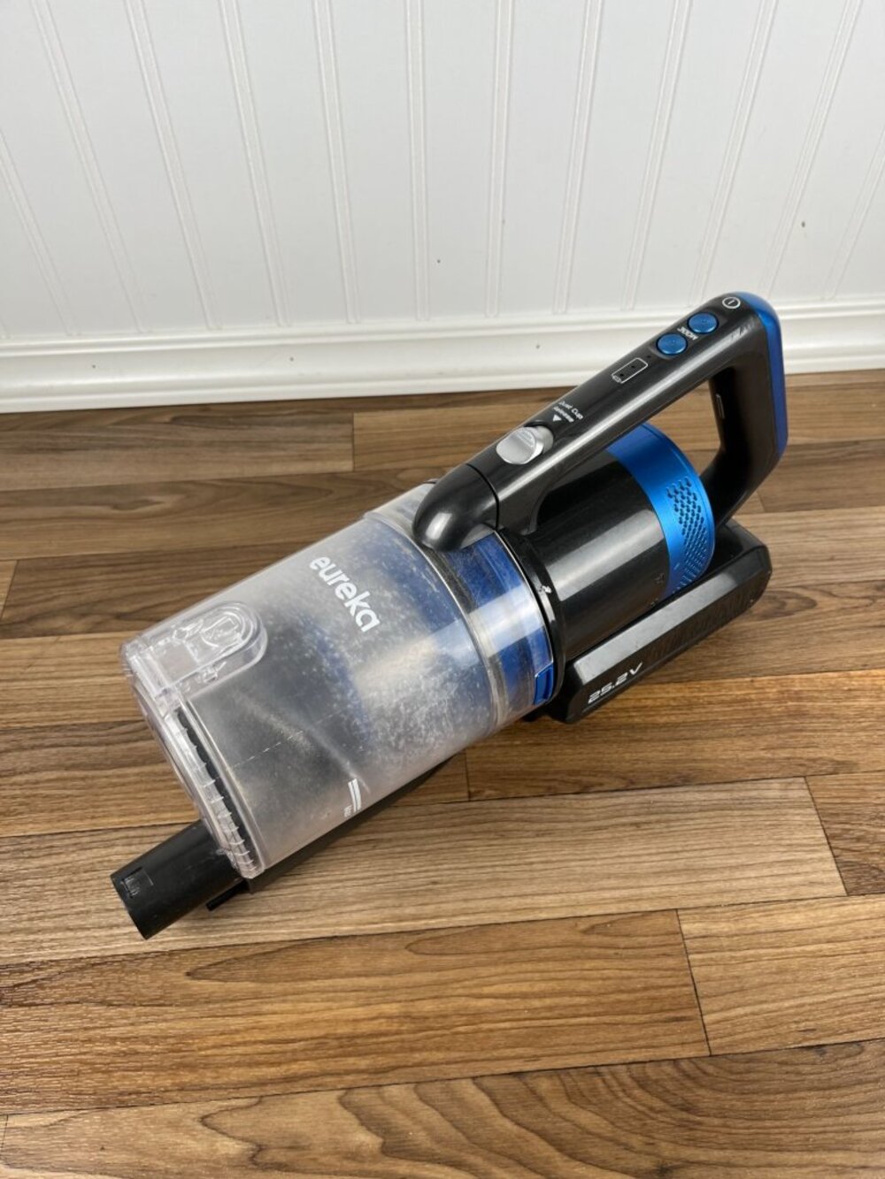 Eureka RapidClean Pro Cordless Vacuum NEC282BL Motor Body NO CABLE - Picture 2 of 9